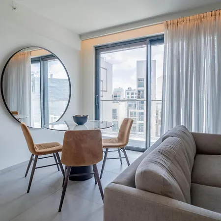 Beautiful Mercury With Pool Access By 360 Estates Apartmán