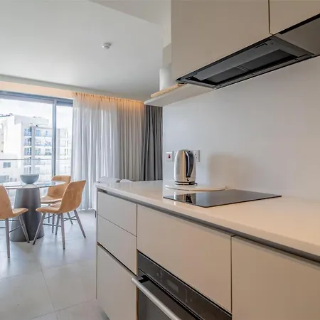 Beautiful Mercury With Pool Access By 360 Estates Apartmán *