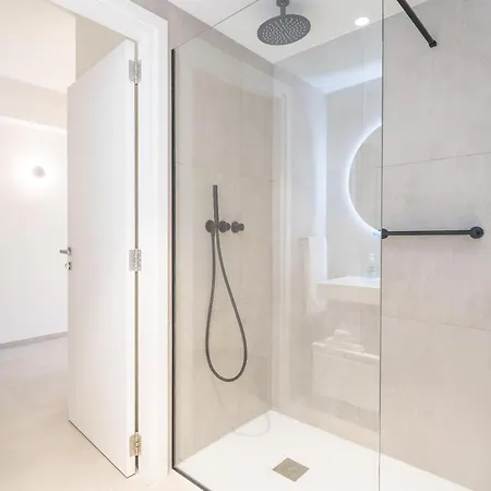 Beautiful Mercury With Pool Access By 360 Estates *