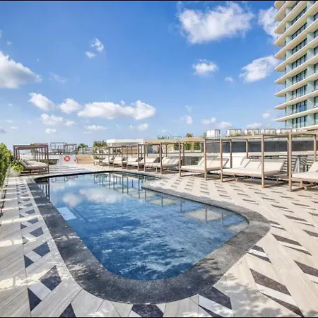 Beautiful Mercury With Pool Access By 360 Estates Apartmán *
