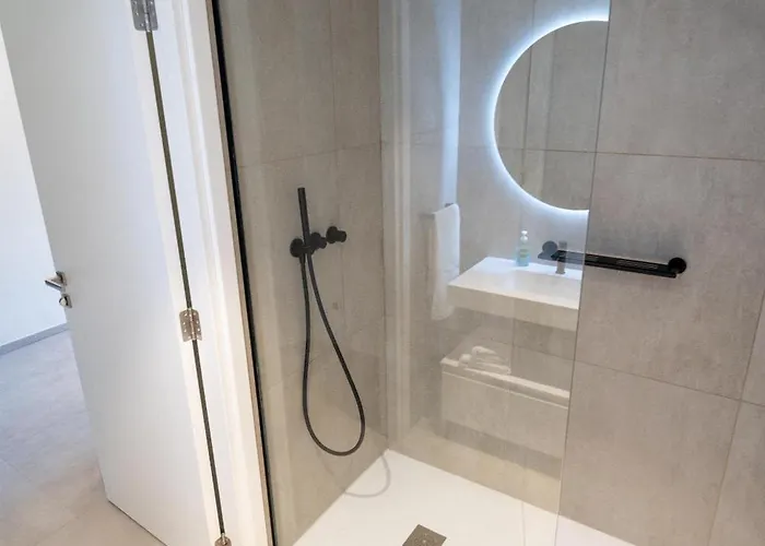 Beautiful Mercury With Pool Access By 360 Estates Apartament *