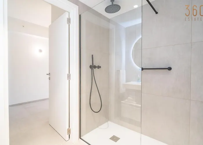 Beautiful Mercury With Pool Access By 360 Estates *