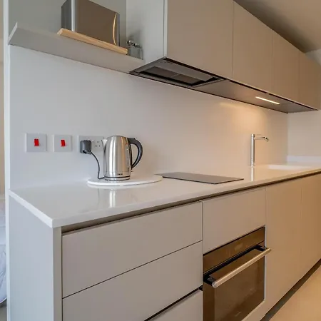 Appartement Beautiful Mercury With Pool Access By 360 Estates *