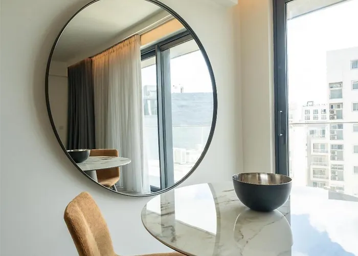 Beautiful Mercury With Pool Access By 360 Estates